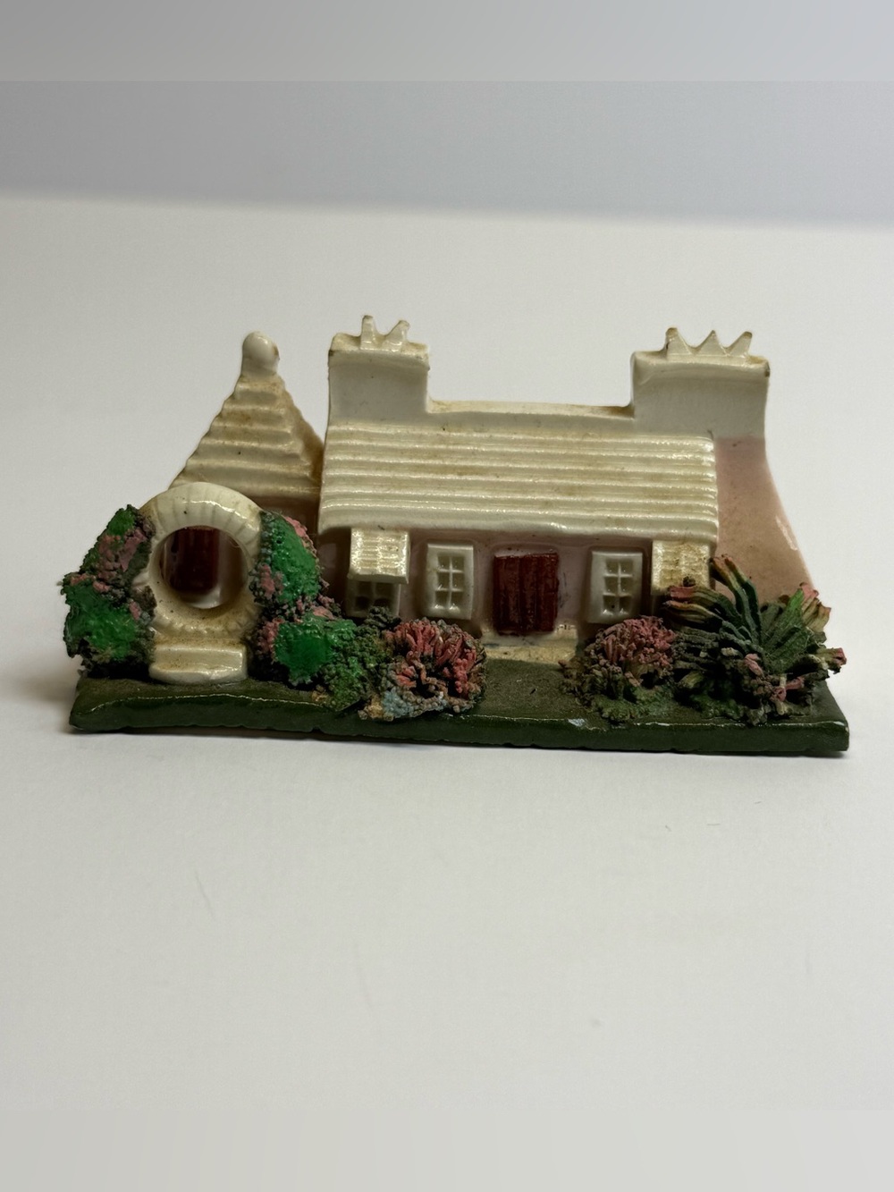 Pot Luck Pottery Bermuda Cottage Figurine Robert Dejan Massey Moongate Buttery